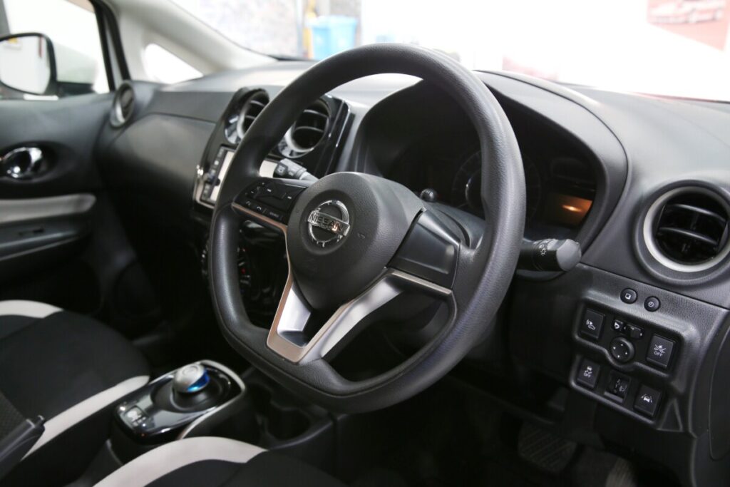 2017 Nissan Note E-Power