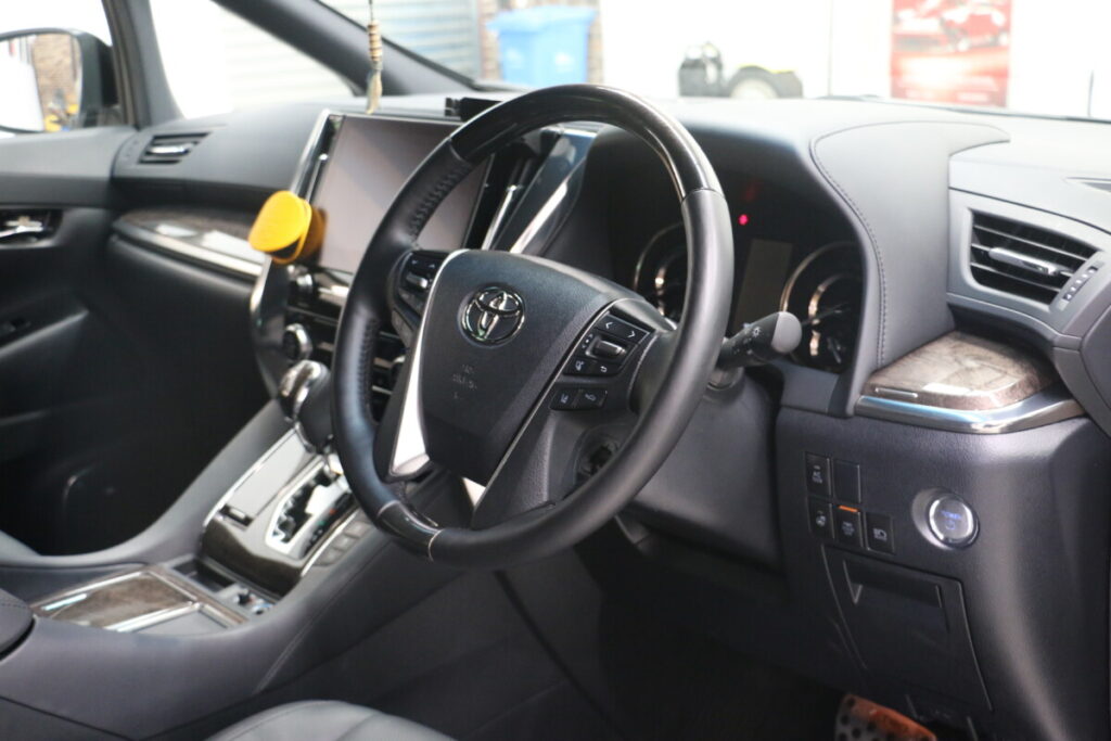 2022 Toyota Alphard 2.5L Hybrid AWD Executive Lounge S