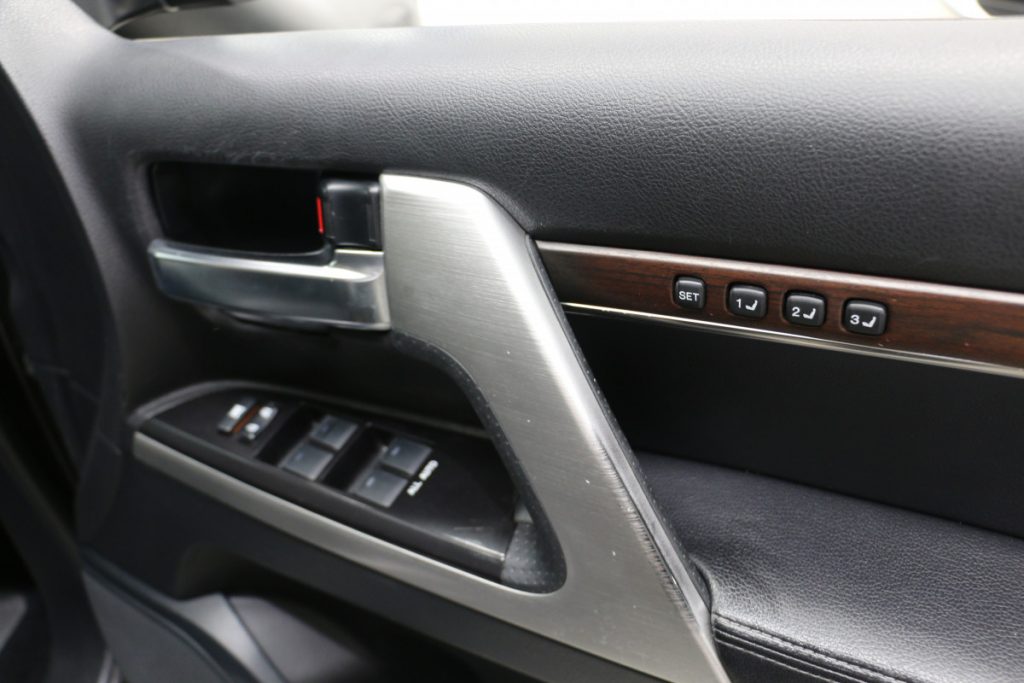 2016 Toyota Land Cruiser Sahara V8 Diesel