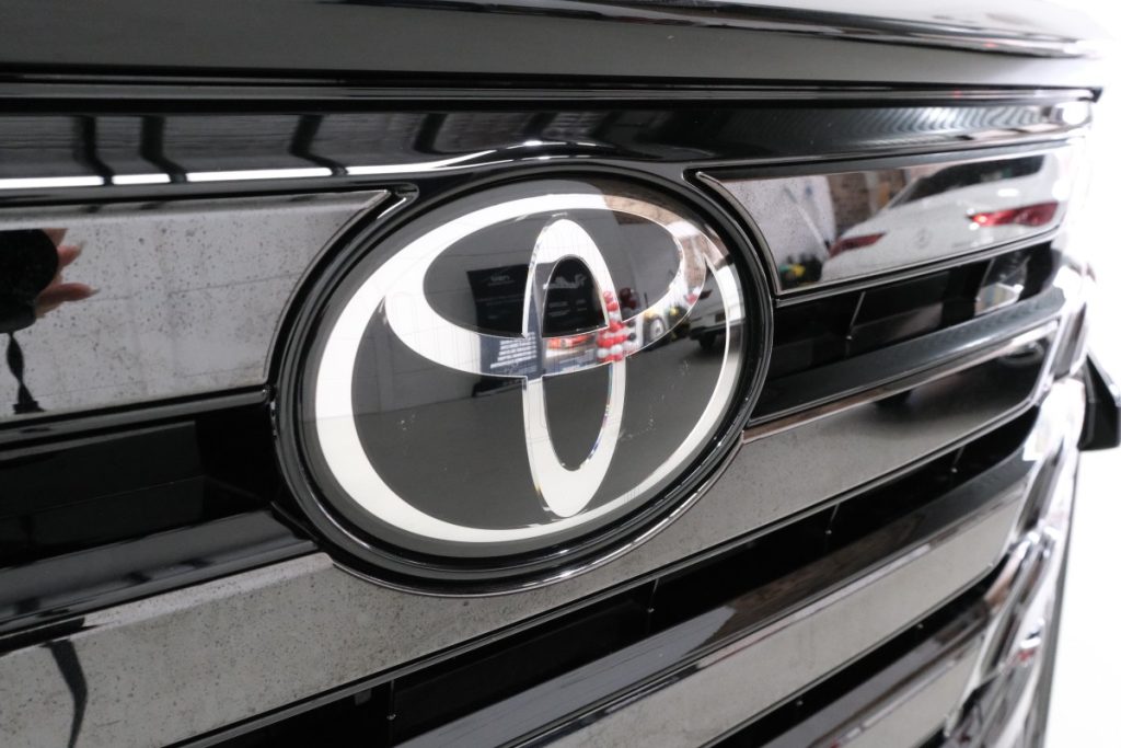 2023 Toyota Vellfire Z Premier 2.4T AWD